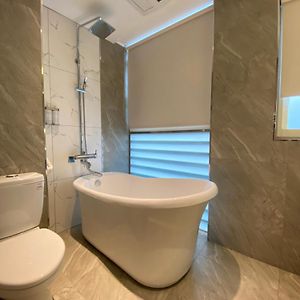 Quadruple Room Bath